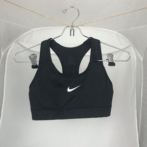 NIKE SPORTS BRA✔️OFFER!
